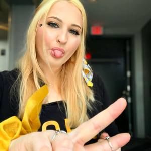 Meet your Posher, Amber